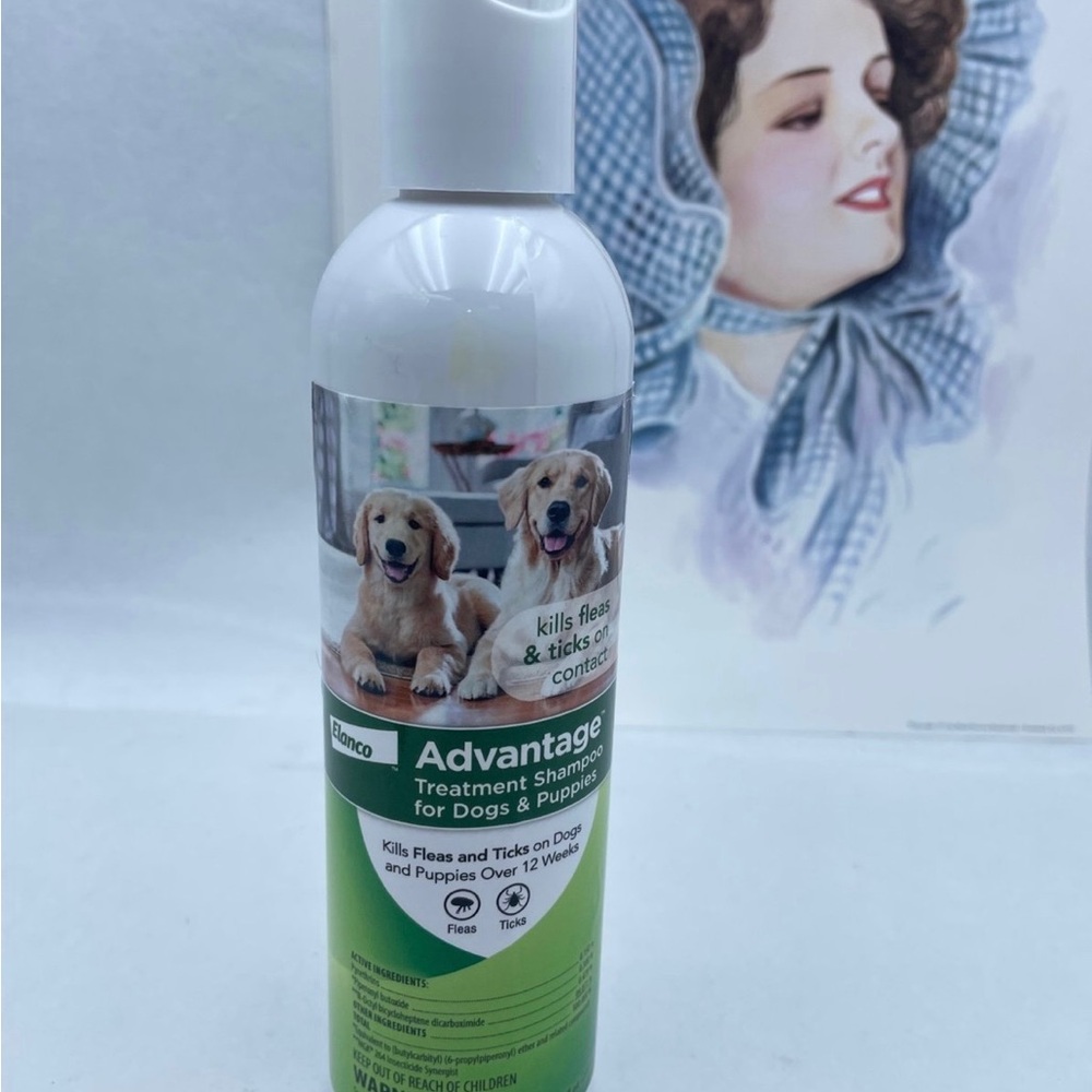 Advantage Flea and Tick Treatment Shampoo for Dogs and Puppies, 8 oz